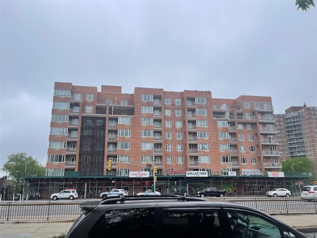 63-14 Queens Blvd Unit 6B, Woodside, NY 11377 - photo 1