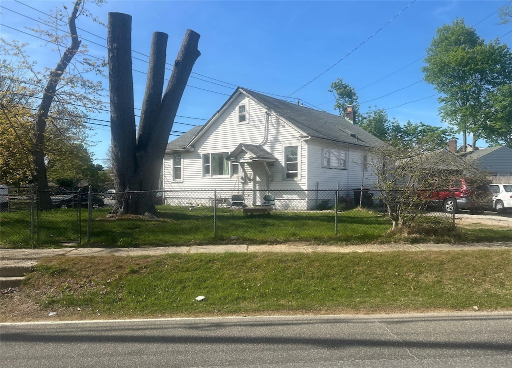 view of front of house