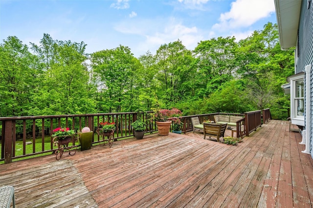 5 Bellwood Ln, Cornwall On Hudson, NY 12520 - deck with an outdoor hangout area