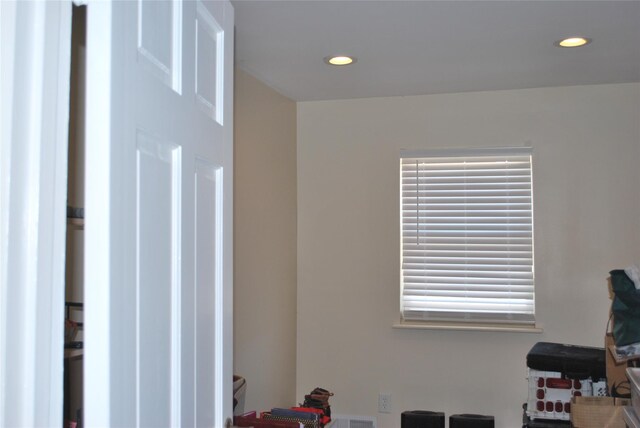 office featuring recessed lighting