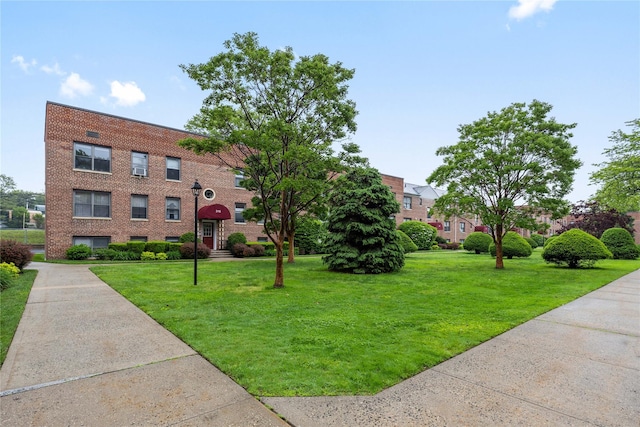 316 Richbell Rd Unit C2, Mamaroneck, NY 10543 - view of home's community featuring a yard