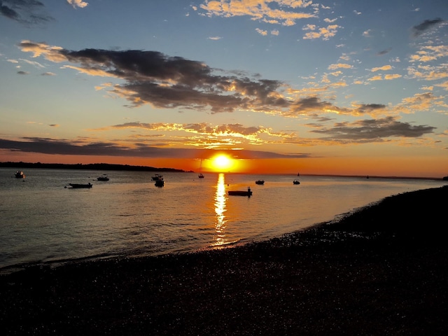 53 Irwin Pl, Huntington, NY 11743 - water view
