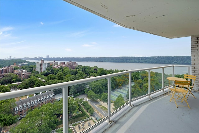 3333 Henry Hudson Pkwy # 23Ef, Bronx, NY 10463 - balcony with a water view and a city view