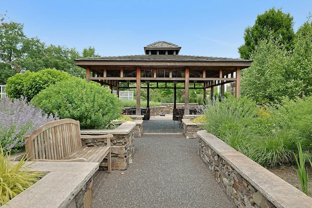 3333 Henry Hudson Pkwy # 23Ef, Bronx, NY 10463 - view of property's community with a gazebo