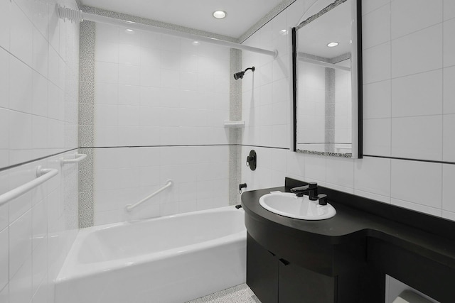 3333 Henry Hudson Pkwy # 23Ef, Bronx, NY 10463 - full bath featuring tile walls, vanity, tub / shower combination, backsplash, and recessed lighting