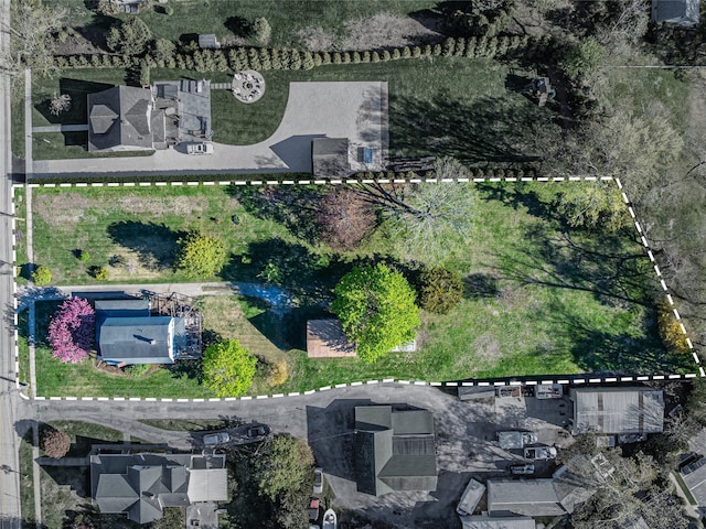 630 New Suffolk Rd, Cutchogue, NY 11935 - drone / aerial view