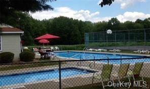 1 Olde Wagon Rd, Warwick, NY 10990 - community pool with a forest view