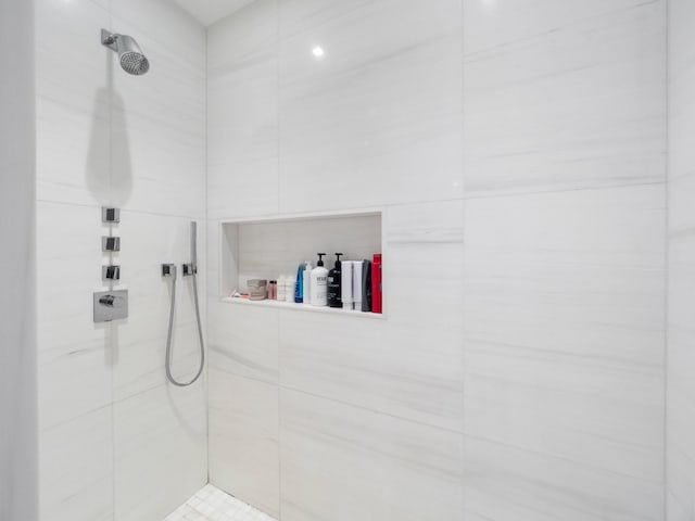 1 W End Ave Unit 26D, New York Manhattan, NY 10023 - bathroom featuring a tile shower