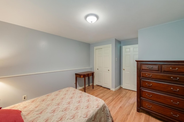 15 Marshall Dr, Poughkeepsie, NY 12601 - bedroom featuring light wood-style flooring and baseboards