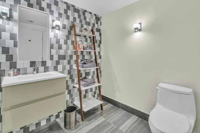 14 Nightingale Ct, Manhasset, NY 11030 - photo 45