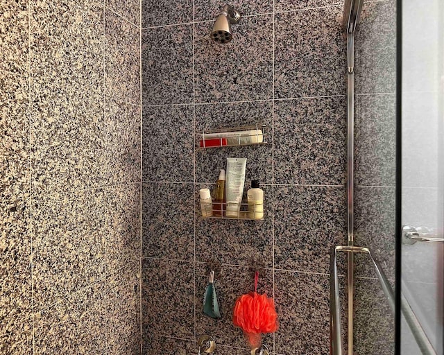 160 Cabrini Blvd Unit 62, New York Manhattan, NY 10033 - bathroom view of a tile shower