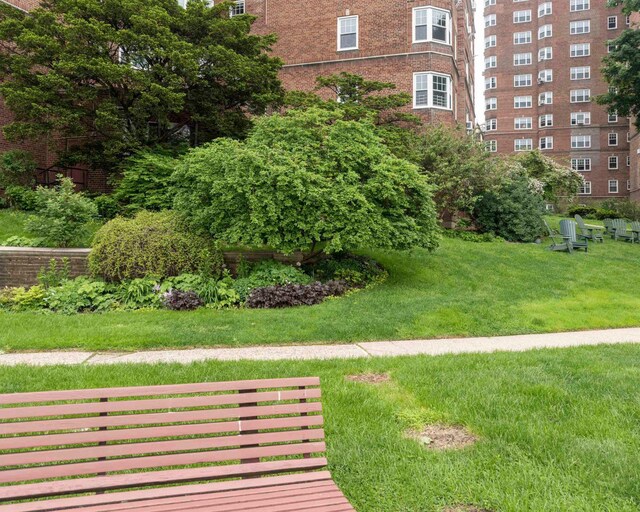 160 Cabrini Blvd Unit 62, New York Manhattan, NY 10033 - view of community