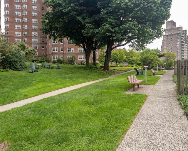 160 Cabrini Blvd Unit 62, New York Manhattan, NY 10033 - view of property's community
