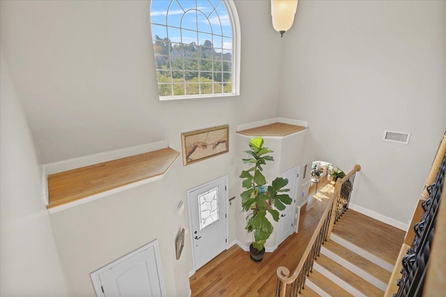 8 Tanyas Ct, Monroe, NY 10950 - entrance foyer with wood finished floors and baseboards