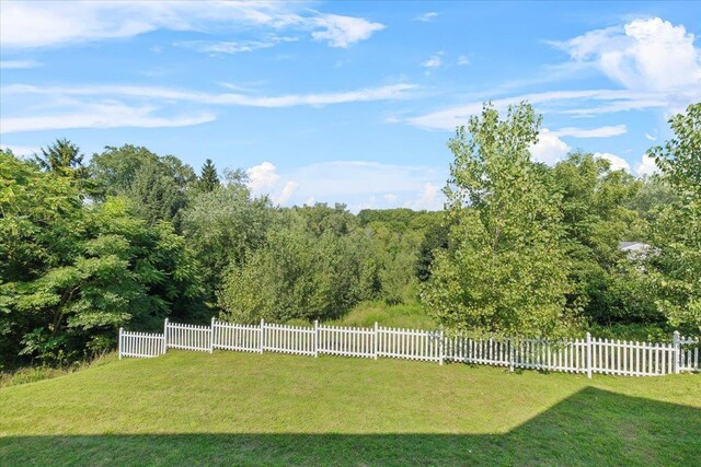 8 Tanyas Ct, Monroe, NY 10950 - view of yard featuring a wooded view