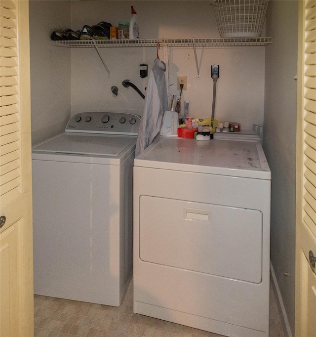 184 Cedar Valley Rd, Poughkeepsie, NY 12603 - laundry room featuring washer and dryer