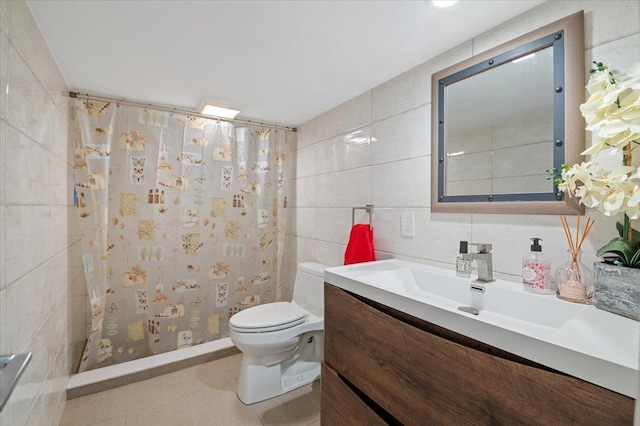 862 Fanwood Ave, North Woodmere, NY 11581 - bathroom with tile walls, toilet, vanity, curtained shower, and decorative backsplash
