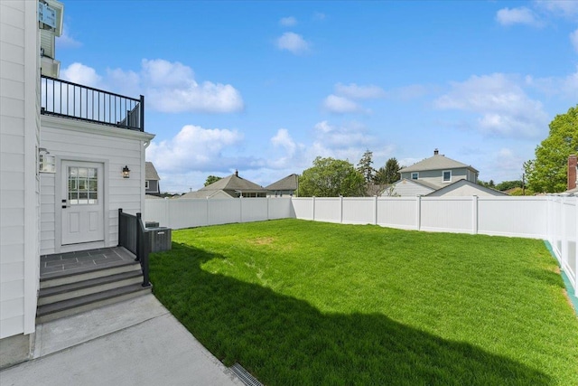 42 Second St, Extension, Glen Cove, NY 11542 - view of yard featuring a balcony