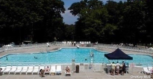 808 Woodland Ct, Coram, NY 11727 - view of community pool