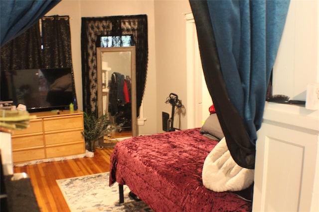 164 Winnikee Ave, Poughkeepsie, NY 12601 - bedroom with wood finished floors