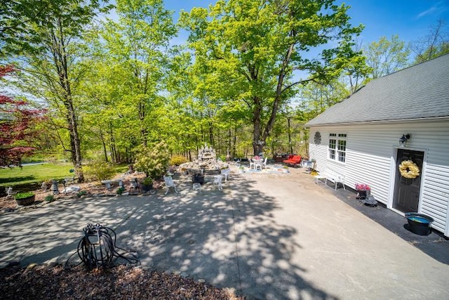 559 Noxon Rd, Poughkeepsie, NY 12603 - view of patio / terrace