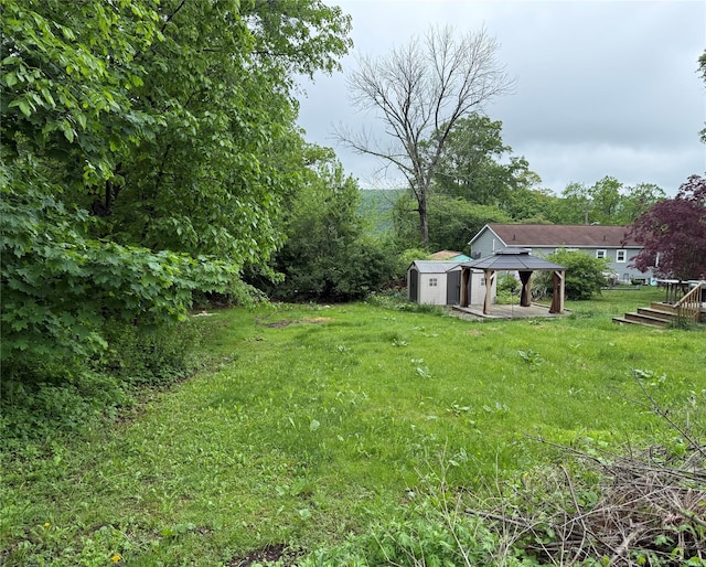 11 Glendale Rd, Greenwood Lake, NY 10925 - view of grassy yard with a gazebo