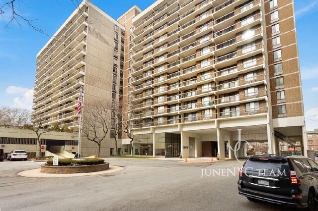 150-38 Union Tpke Unit 4K, Flushing, NY 11367 - view of building exterior