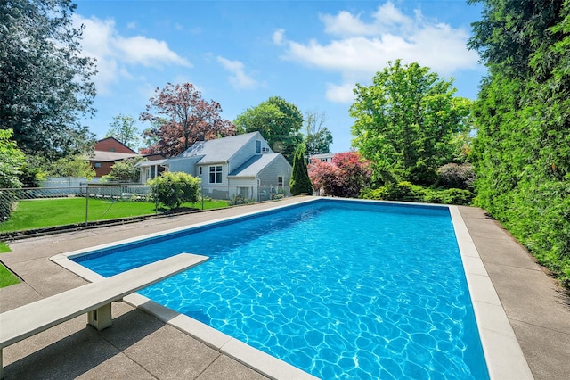 9 Forest Rd, Kings Park, NY 11754 - view of swimming pool featuring a diving board