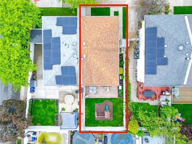 aerial view of property and surrounding area featuring property boundaries highlighted