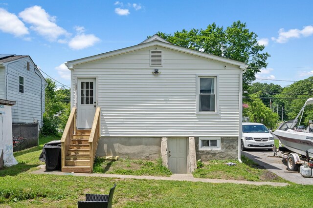 108 Homestead Ave, Maybrook, NY 12543 - view of side of property with entry steps