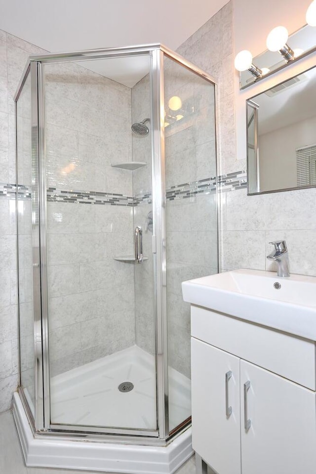 4 Stockbridge Ave, Suffern, NY 10901 - full bath featuring vanity and a shower stall