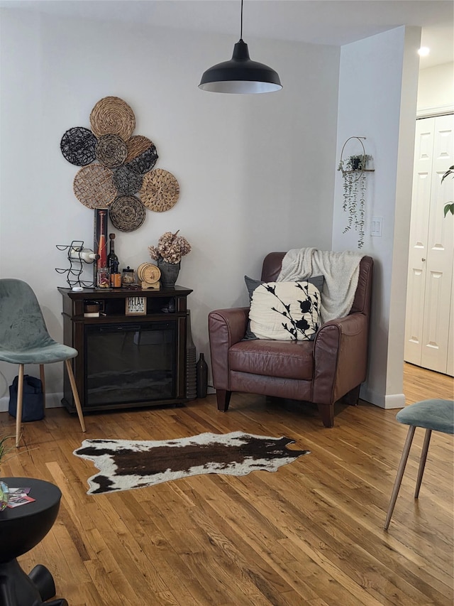 810 Blooming Grove Tpke Unit 84, New Windsor, NY 12553 - living area with wood finished floors