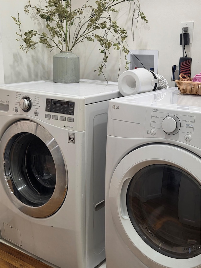 810 Blooming Grove Tpke Unit 84, New Windsor, NY 12553 - clothes washing area with washer and clothes dryer