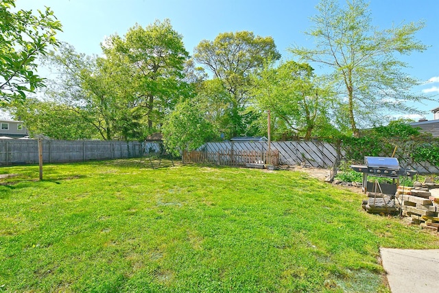 63 William St, Copiague, NY 11726 - view of yard