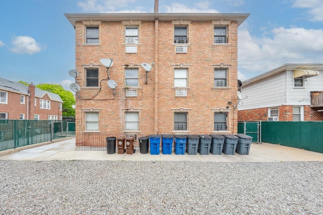 95-16 87th St, Jamaica, NY 11416 - photo 3