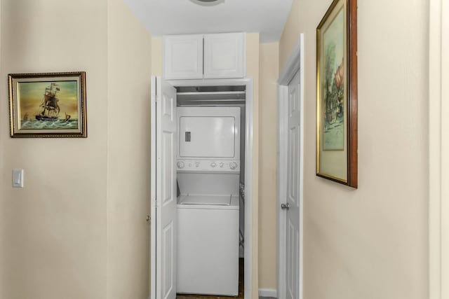 14 Florence Unit 25D, Freeport, NY 11520 - laundry area featuring estacked washer and dryer
