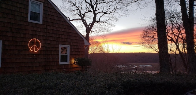 3 Summit Dr, Baiting Hollow, NY 11933 - view of property exterior at dusk