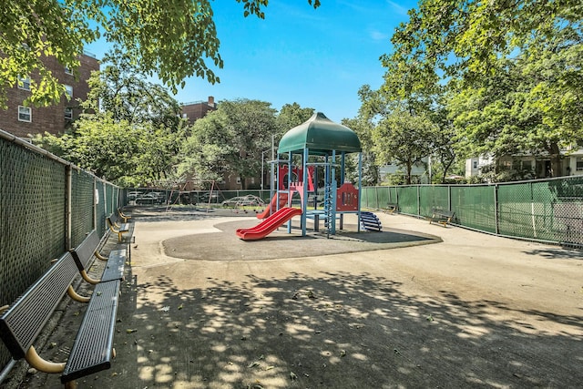 139-15 83rd Ave Unit 433, Briarwood, NY 11435 - community play area with fence