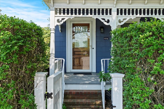 604 Main St, Greenport, NY 11944 - view of doorway to property