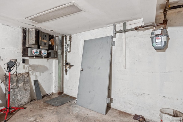 42-06 66th St, Woodside, NY 11377 - unfinished below grade area with gas meter