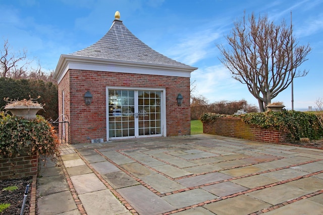 2 Wallis Ln, Nissequogue, NY 11780 - view of patio with fence