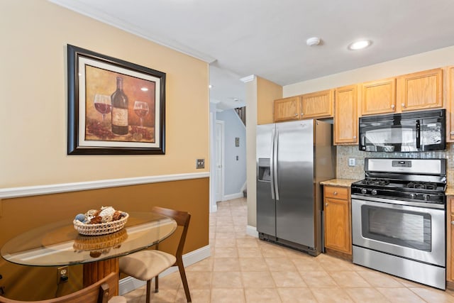 kitchen featuring stainless steel appliances, backsplash, baseboards, recessed lighting, and light tile patterned floors