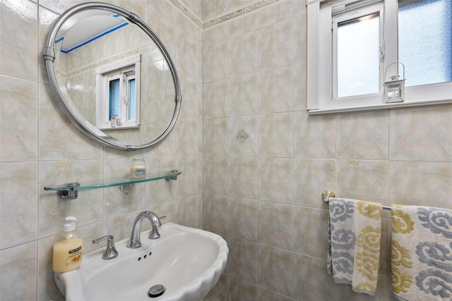 8 Wichard Blvd, Commack, NY 11725 - bathroom with a sink and tile walls