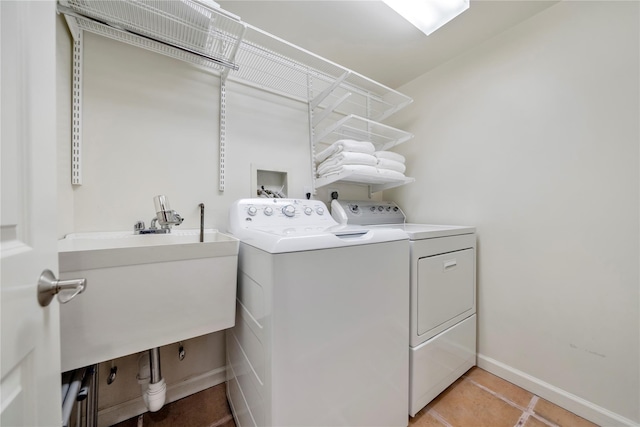 4 Bobby Close, Mamaroneck, NY 10543 - laundry room with independent washer and dryer, light tile patterned floors, and baseboards