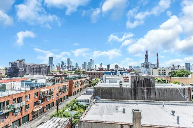 34-21 9th St, Astoria, NY 11106 - view of city skyline