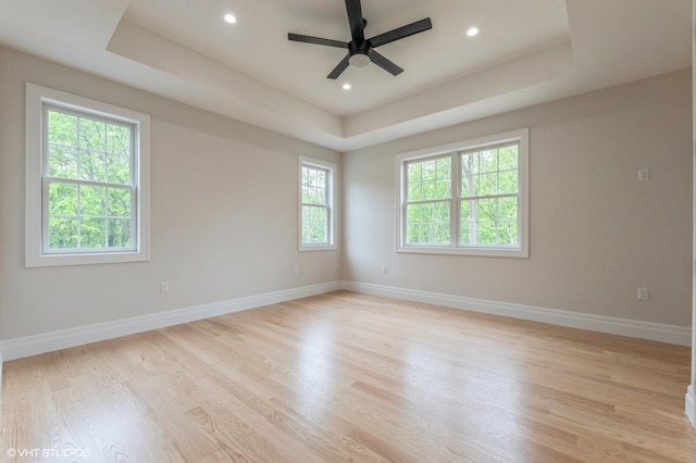 6 Reina Ct, Valley Cottage, NY 10989 - spare room featuring a raised ceiling, light wood-style floors, baseboards, a ceiling fan, and recessed lighting