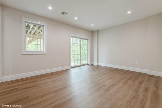 6 Reina Ct, Valley Cottage, NY 10989 - unfurnished room with light wood-type flooring, recessed lighting, and baseboards