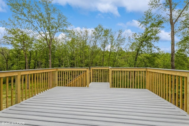 6 Reina Ct, Valley Cottage, NY 10989 - view of deck