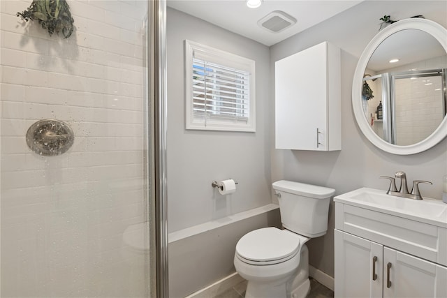 979 Manor Ln, Bay Shore, NY 11706 - bathroom featuring a shower, baseboards, vanity, and toilet