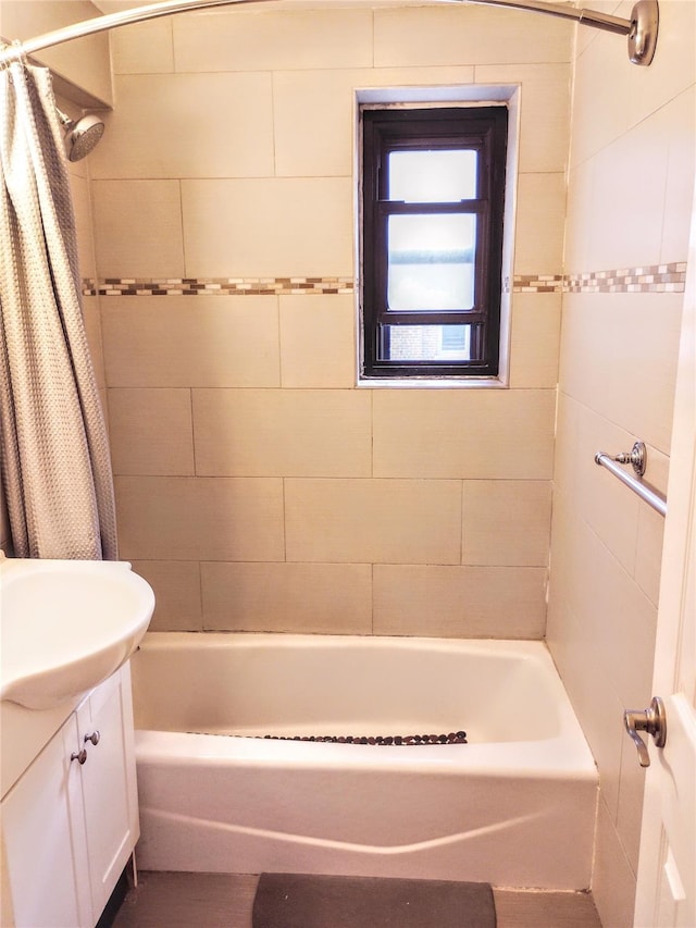 118-60 Metropolitan Ave Unit 6F, Kew Gardens, NY 11415 - bathroom with shower / tub combo and vanity
